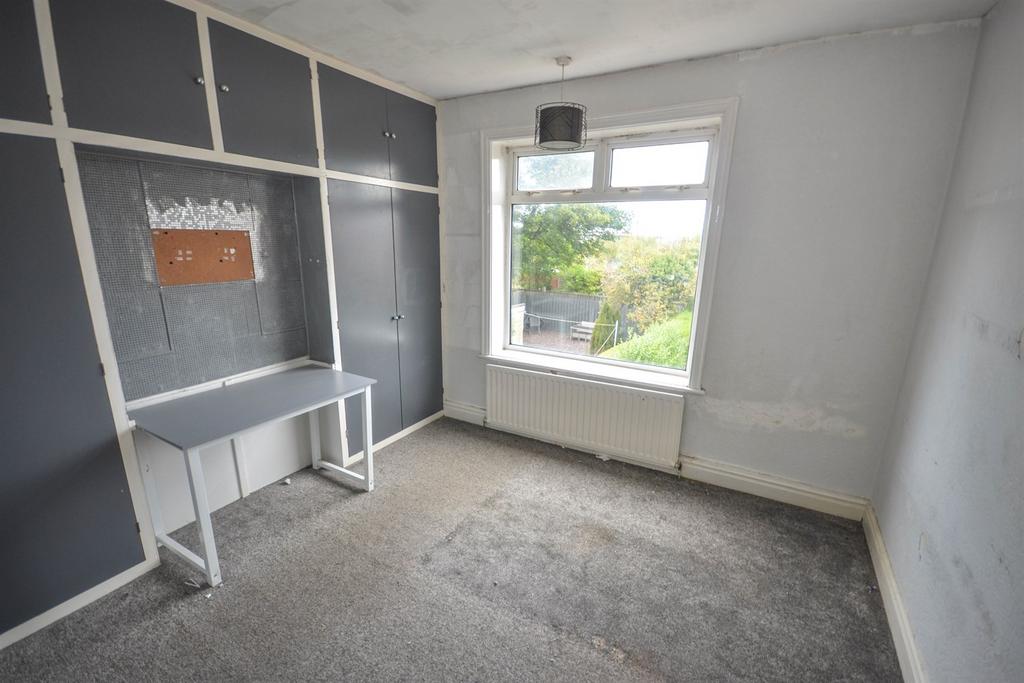 Rear Bedroom