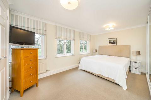 4 bedroom house to rent, Beaufort Road, East Twickenham TW1