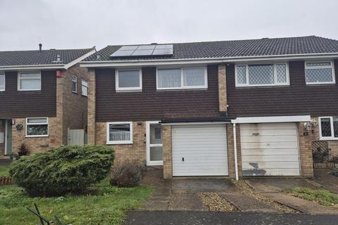 3 bedroom semi-detached house to rent, Park Hill Road, Northampton, NN3