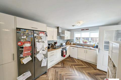 172 Cae Morfa, Skewen, Neath, SA10 6EH