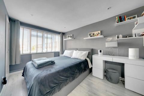 1 bedroom flat for sale, Northumberland Park, London N17