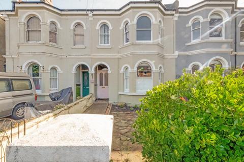 2 bedroom flat for sale, 20 Eton Road, Worthing BN11