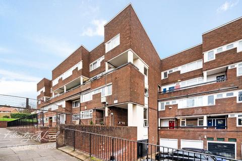 2 bedroom apartment for sale, Excelsior Gardens, London