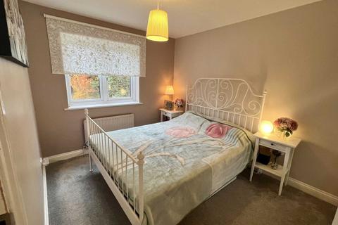 7 Dovedale, Luton, LU2 7FQ