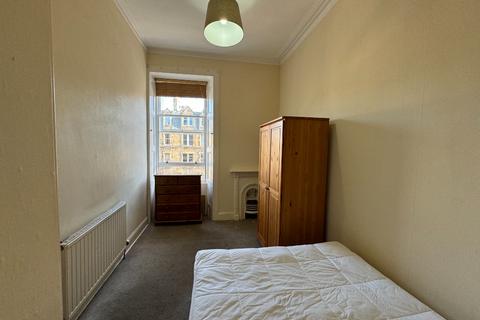 2 bedroom flat to rent, Marchmont Crescent, Marchmont, Edinburgh, EH9