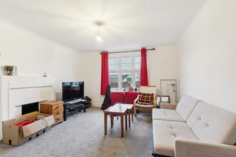 2 bedroom apartment to rent, The Broadway, Penn Road, Beaconsfield, Buckinghamshire, HP9