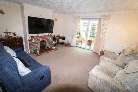 3 bedroom detached bungalow for sale, Queensway, Hayling Island