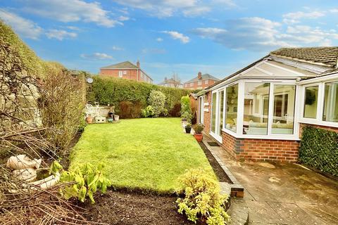 2 bedroom detached bungalow for sale, Sidcot Place, Stoke-On-Trent, ST1