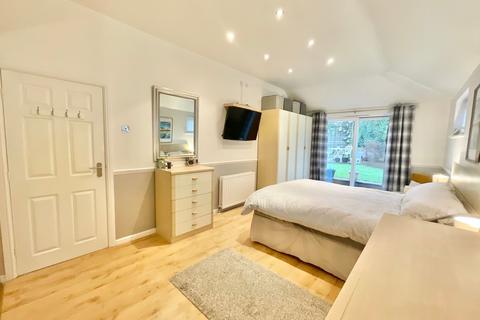 12 Sidcot Place, Stoke-on-trent, ST1 6DZ