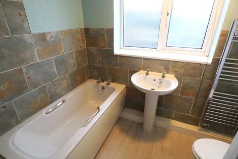 2 bedroom cottage to rent, New Horwich Road, Whaley Bridge, SK23