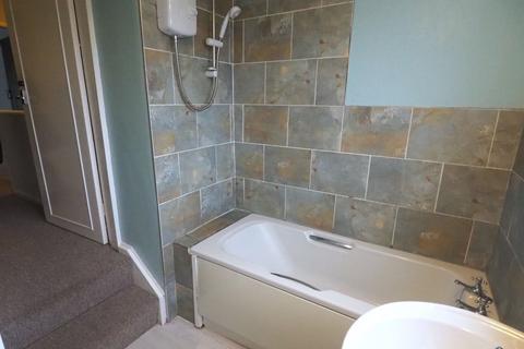 2 bedroom cottage to rent, New Horwich Road, Whaley Bridge, SK23