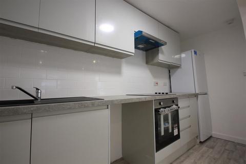 2 bedroom flat to rent, Queen Square, Brighton