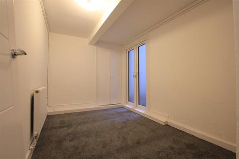 2 bedroom flat to rent, Queen Square, Brighton