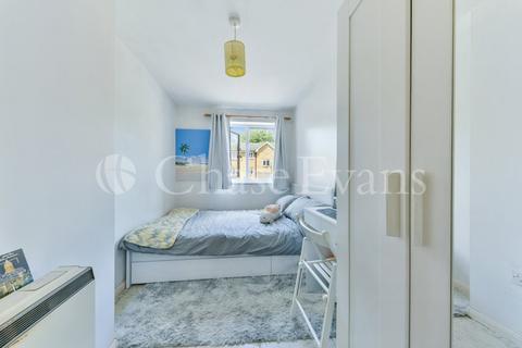 2 bedroom flat for sale, Jack Clow Road, West Ham, London, E15