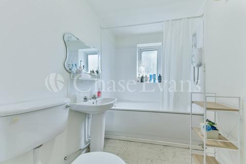 2 bedroom flat for sale, Jack Clow Road, West Ham, London, E15