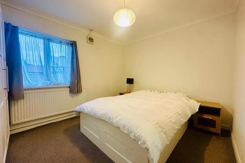 1 bedroom flat to rent, Whales Yard | Stratford | E15 | SHORT TERM LET