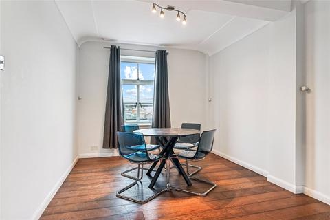 2 bedroom apartment to rent, Hertford Street, London, W1J