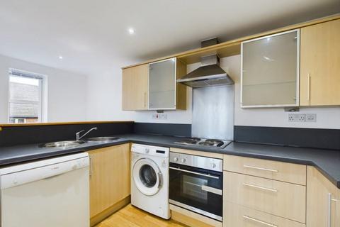 2 bedroom flat to rent, Vestry Gardens, Coney Hill