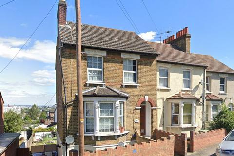 3 bedroom flat for sale, 69A Upper Abbey Road, Belvedere, Kent, DA17 5AF