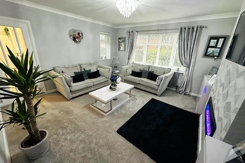 11 Weeland Road, Eggborough, Goole, DN14 0PP
