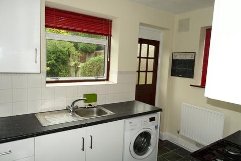 2 bedroom apartment to rent, Warren Road, Orpington BR6