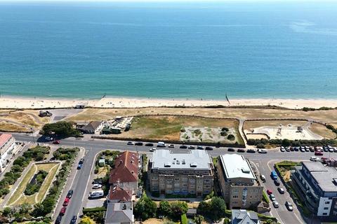 3 bedroom penthouse for sale, Boscombe Overcliff Drive, Bournemouth, Dorset, BH5