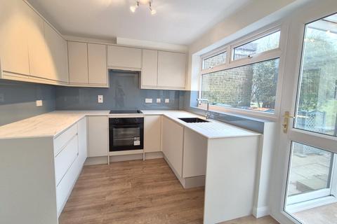 4 bedroom end of terrace house to rent, Salters Way, Dunstable, LU6