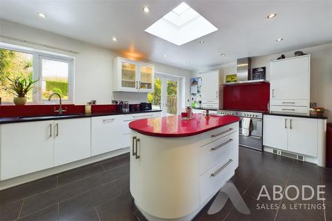 4 bedroom detached house for sale, Ashby Road, Burton-On-Trent DE15