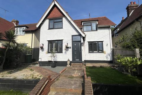 4 bedroom detached house to rent, Garrison Lane, Felixstowe IP11