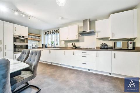 53 Flanders Way, Brackley, NN13 6FX