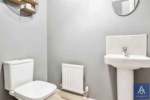 53 Flanders Way, Brackley, NN13 6FX