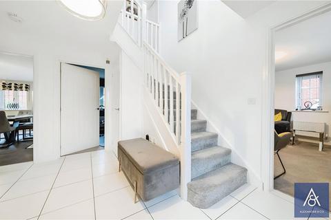 53 Flanders Way, Brackley, NN13 6FX