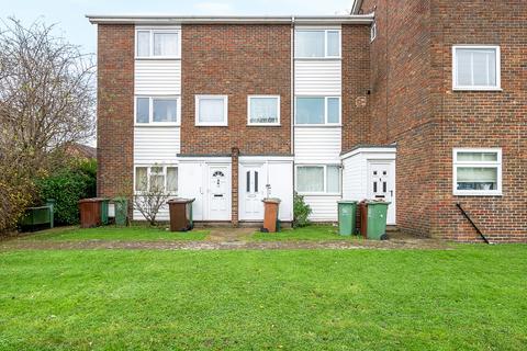 2 bedroom maisonette for sale, Abbotts Road, Sutton SM3