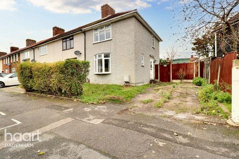 2 bedroom end of terrace house for sale, Holgate Road, Dagenham