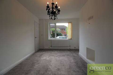 2 bedroom semi-detached house to rent, Coniston Road, Salford M27