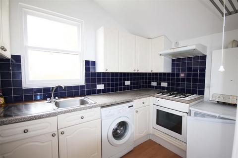 2 bedroom flat to rent, Springfield Road, Brighton