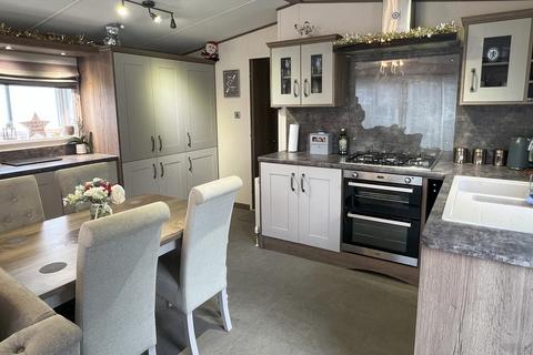 2 bedroom mobile home for sale, Poppy Oakdene Forest Holiday Park, St Leonards