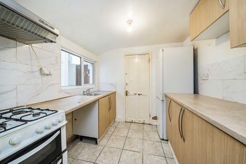 3 bedroom house for sale, Fountain Road, London SW17