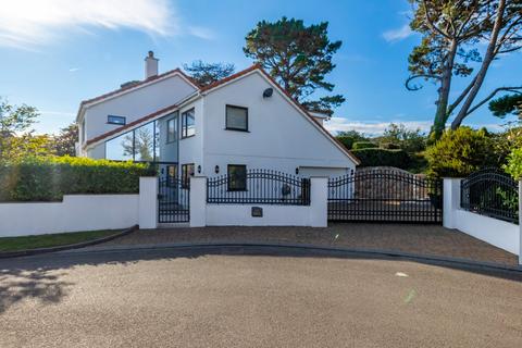 4 bedroom detached house for sale, Ruette Irwin, Fort George, Guernsey