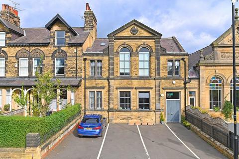 2 bedroom ground floor flat to rent, Grove Road, Harrogate