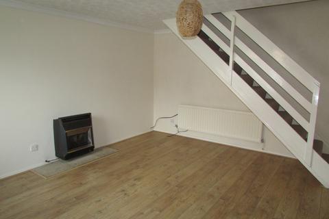 3 bedroom semi-detached house to rent, Ecton Lane, Portsmouth PO3