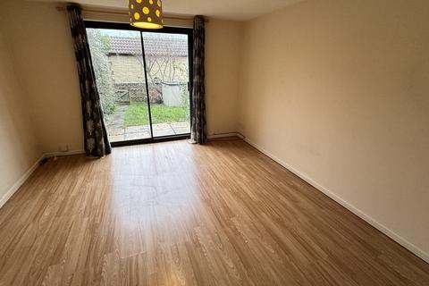 2 bedroom terraced house to rent, Magnolia Rise, Trowbridge