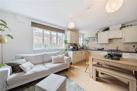 2 bedroom apartment for sale, Kelly Avenue, London