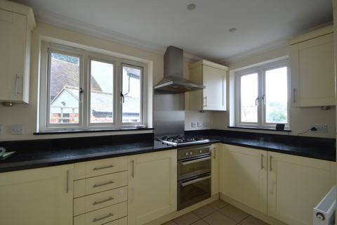 2 bedroom semi-detached house to rent, Bayley Street, Halstead CO9