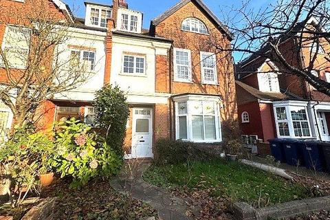 2 bedroom flat to rent, Templars Avenue, Golders Green, NW11