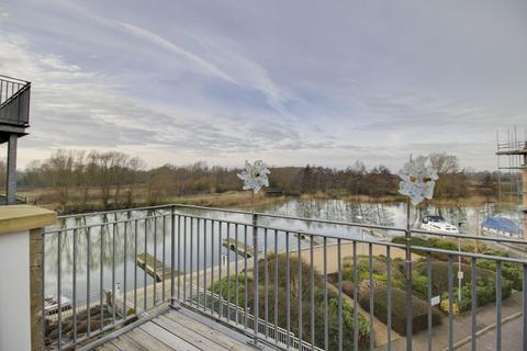 2 bedroom apartment for sale, Flawn Way, St. Neots PE19