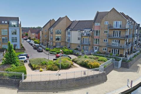 2 bedroom flat for sale, Flawn Way, St. Neots PE19