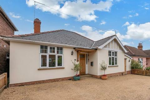 3 bedroom detached bungalow to rent, Westley Road, Bury St. Edmunds