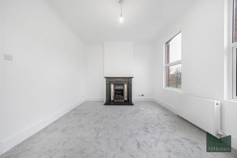 2 bedroom apartment for sale, Wood Street