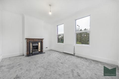 2 bedroom apartment for sale, Wood Street
